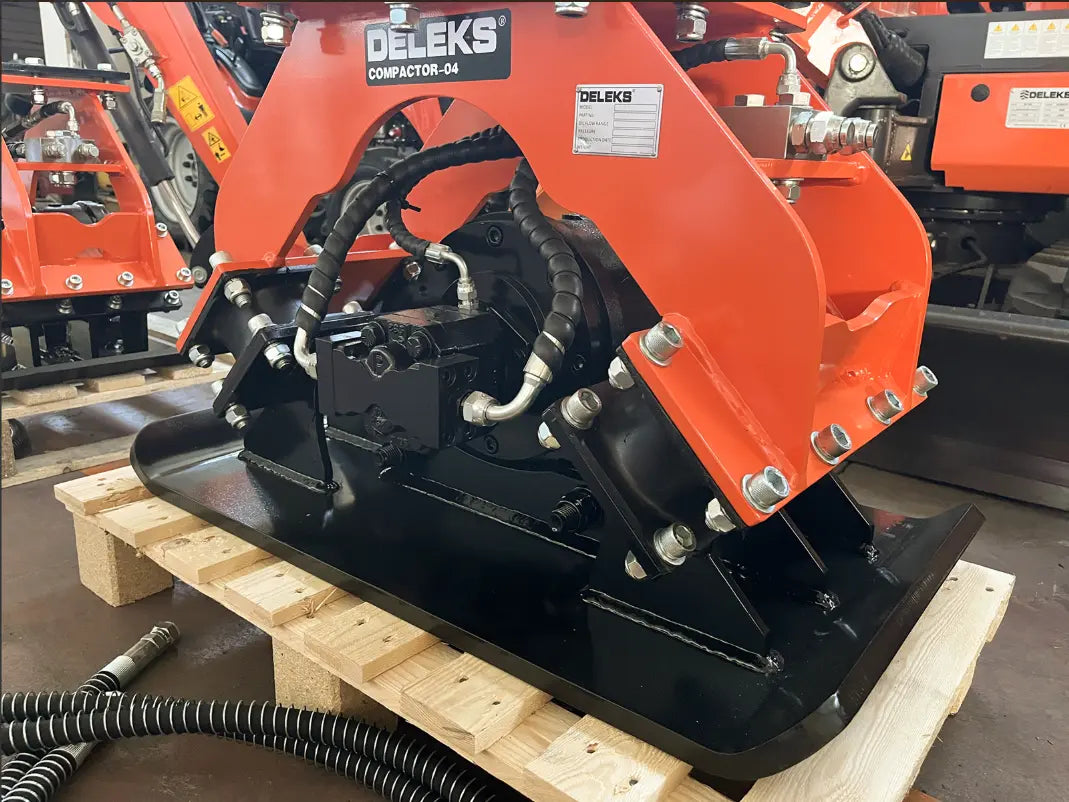 COMPACTEUR HYDRAULIQUES  POUR MINI PELLE DELEKS
