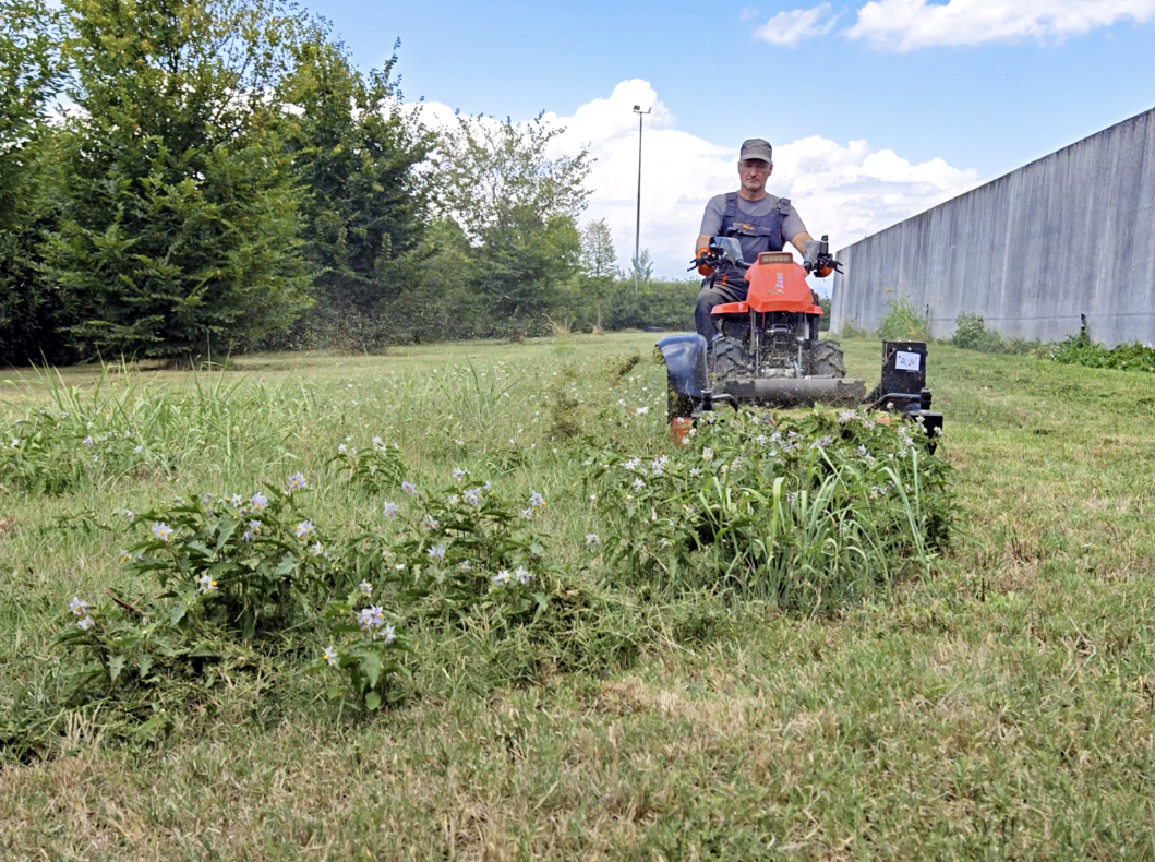 Motoculteur réversible, moteur Loncin 420cc essence DELEKS