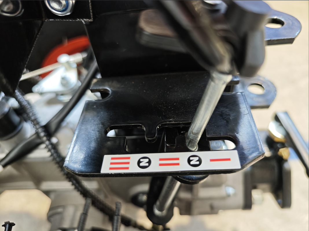 Motoculteur réversible, moteur Loncin 420cc essence DELEKS