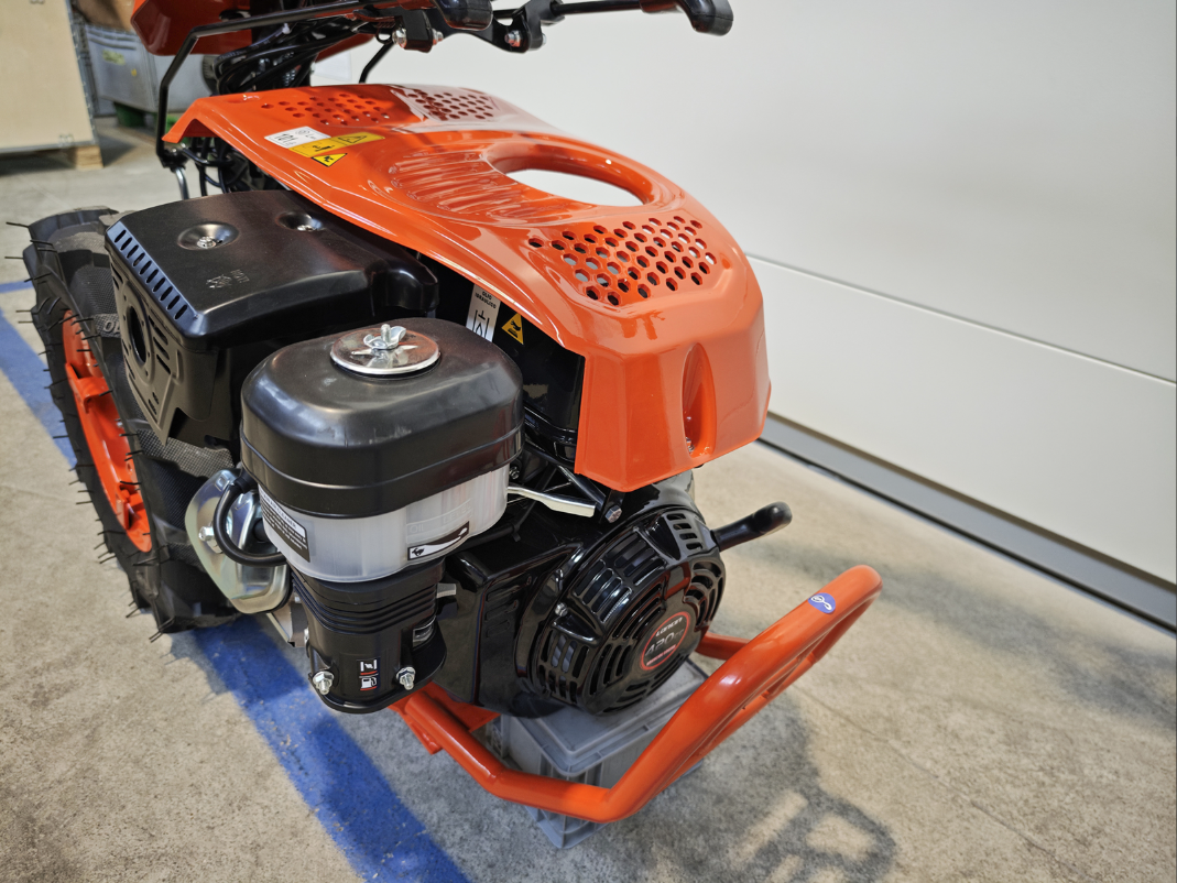 Motoculteur réversible, moteur Loncin 420cc essence DELEKS