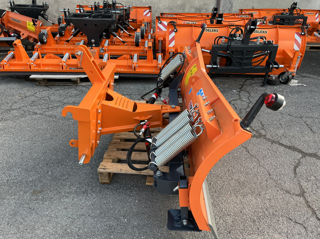 Lame à neige 3 points moyenne DELEKS