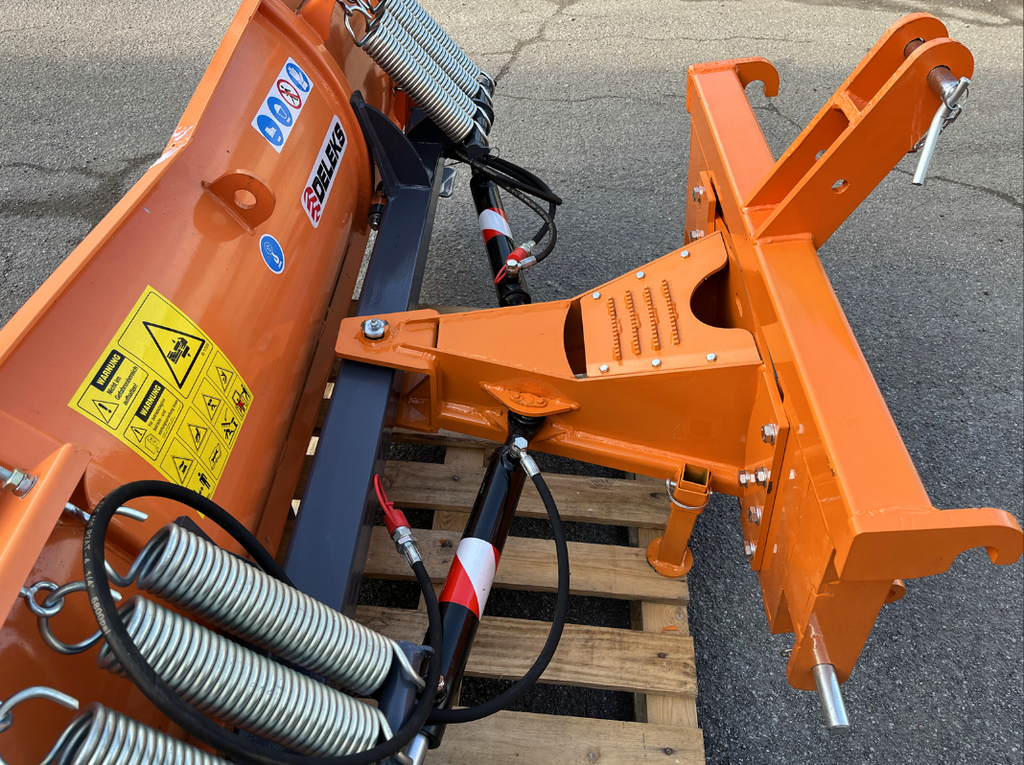 Lame à neige 3 points moyenne DELEKS