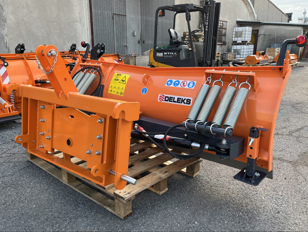 Lame à neige 3 points moyenne DELEKS