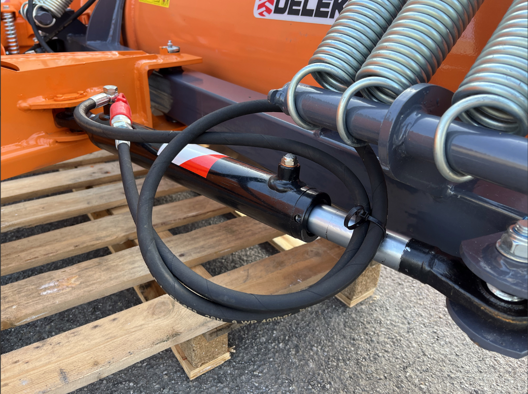 Lame à neige 3 points moyenne DELEKS