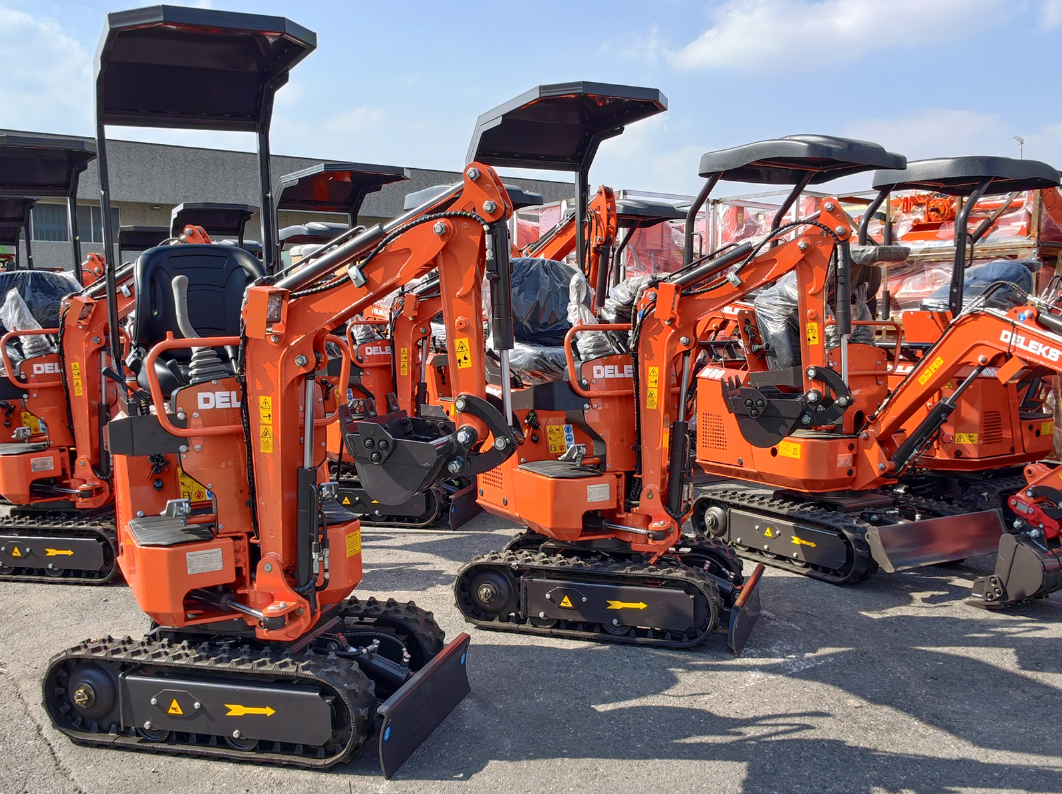 Mini-pelle compacte 0,65 tonne, moteur Loncin essence