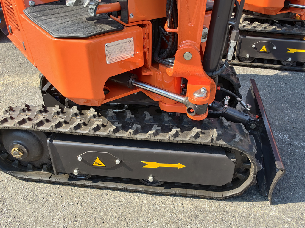 Mini-pelle compacte 0,65 tonne, moteur Loncin essence