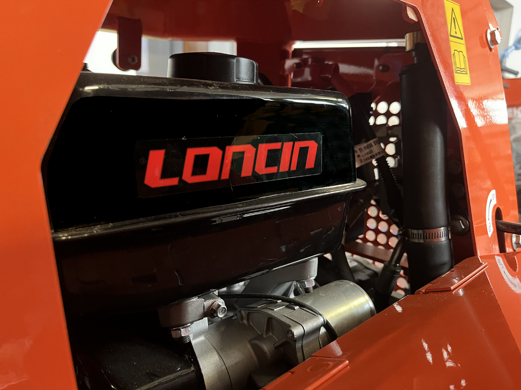 Mini-pelle compacte 0,65 tonne, moteur Loncin essence