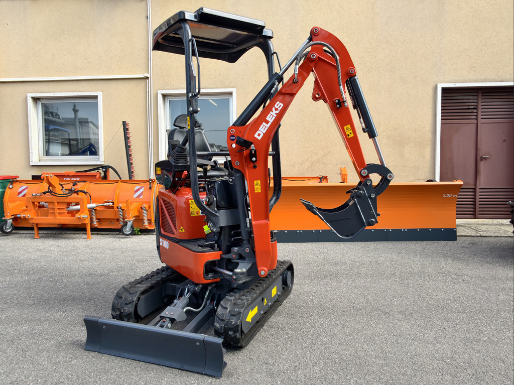 Mini-pelle compacte 1 tonne, moteur Kubota 3 cylindres diesel, déport arrière nul, attache rapide S30