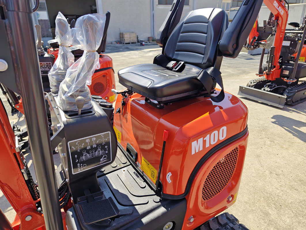 Mini-pelle compacte 1 tonne, moteur Kubota 3 cylindres diesel