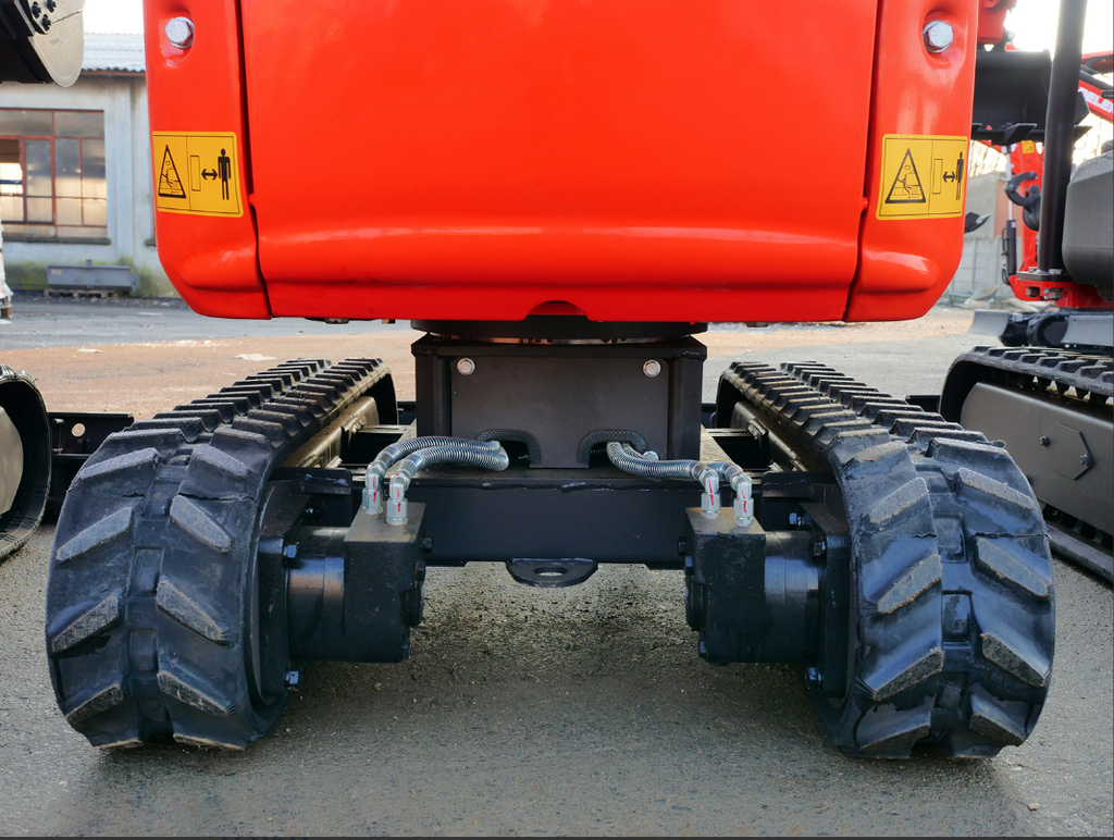 Mini-pelle compacte 1 tonne, moteur Kubota 3 cylindres diesel