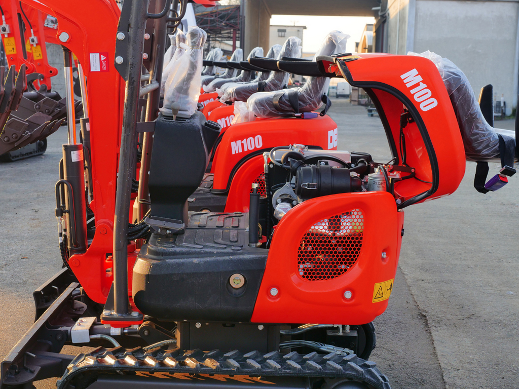 Mini-pelle compacte 1 tonne, moteur Kubota 3 cylindres diesel