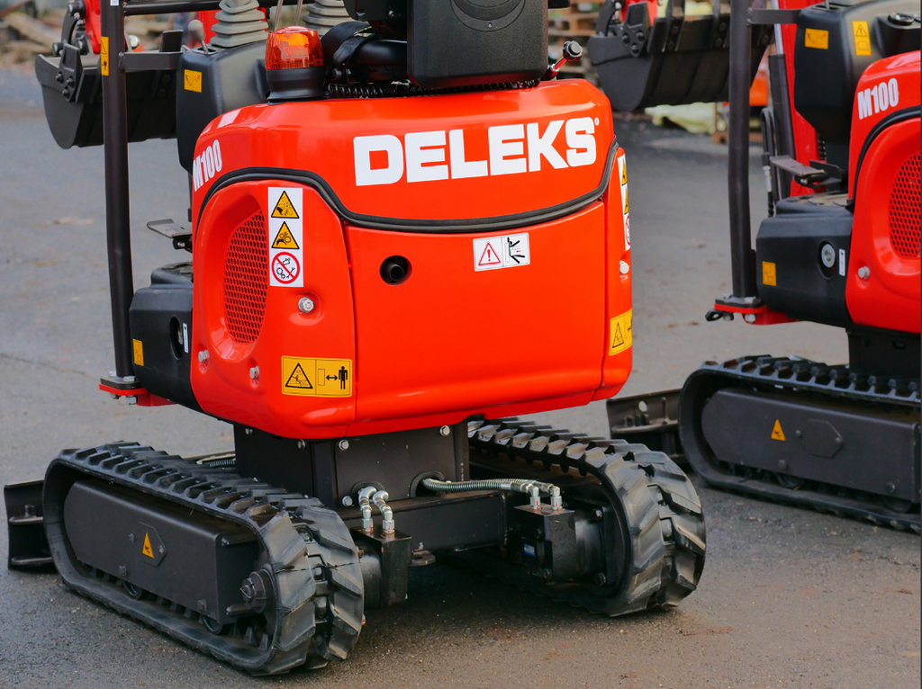 Mini-pelle compacte 1 tonne, moteur Kubota 3 cylindres diesel