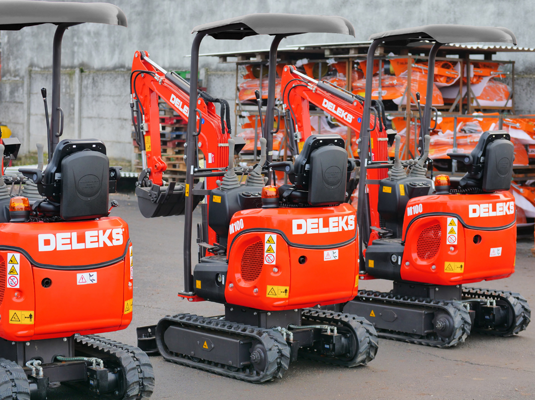 Mini-pelle compacte 1 tonne, moteur Kubota 3 cylindres diesel