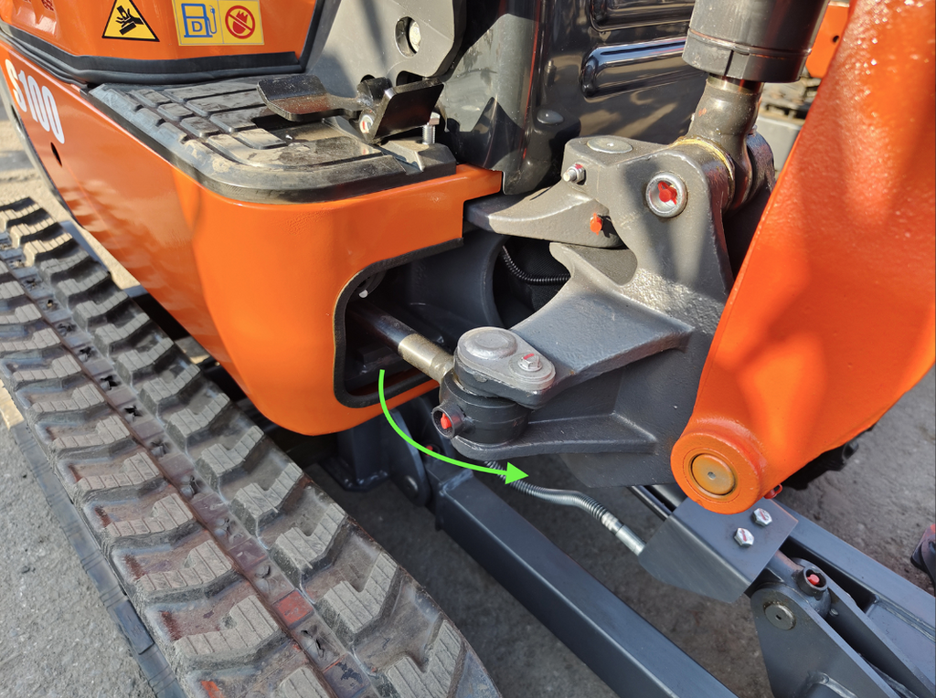 Mini-pelle compacte 1 tonne, moteur Kubota 3 cylindres diesel, déport arrière nul